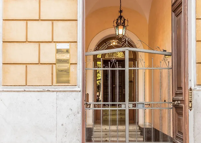 Гостевой дом Domus Porta Angelica 4*